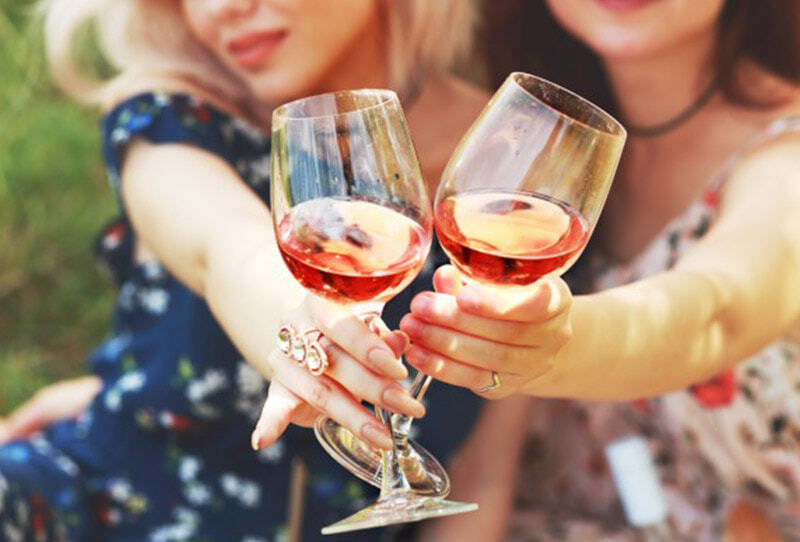 MENSAJE EN UNA BOTELLA® «Innova, porque tienes toda la vida para probar los vinos de toda la vida» Edición ROSÉ